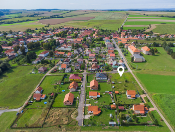 Prodej pozemku 983 m², Mlečice