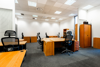 Pronájem kancelářských prostor 683 m², České Budějovice