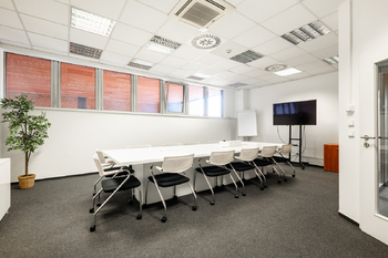 Pronájem skladovacích prostor 2500 m², České Budějovice