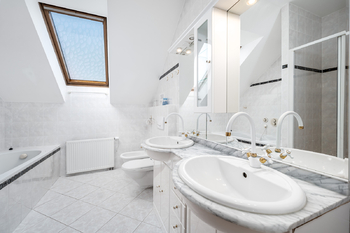 Prodej domu 350 m², Vlachovo Březí