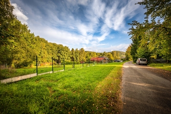 Prodej pozemku 4505 m², Omlenice