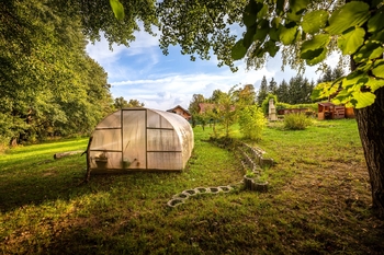 Prodej pozemku 4505 m², Omlenice