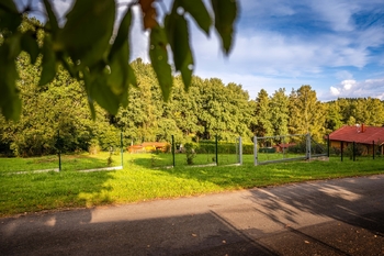 Prodej pozemku 4505 m², Omlenice
