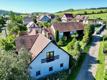 Velký RD se stodolou - Prodej zemědělského objektu 230 m², Nezabudice
