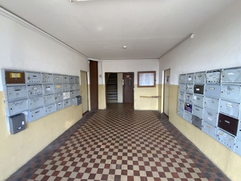 Prodej bytu 1+kk v osobním vlastnictví 20 m², Klášterec nad Ohří