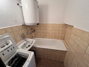 Prodej bytu 3+1 v družstevním vlastnictví 64 m², Nová Cerekev