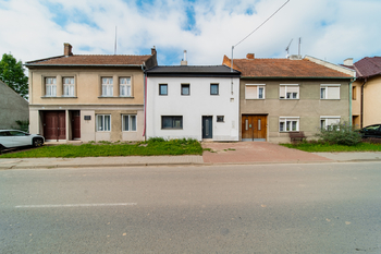uliční pohled foto 2 - Prodej domu 122 m², Němčice nad Hanou
