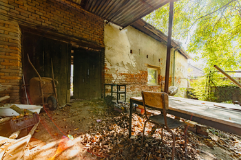 vstup ze stodoly do zahrady - Prodej domu 122 m², Němčice nad Hanou