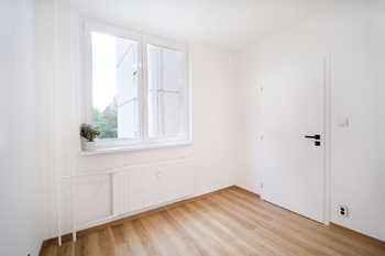 +420 604 191 744 I denisa.myslivcova@re-max.cz - Prodej bytu 3+1 v osobním vlastnictví 63 m², Ostrava