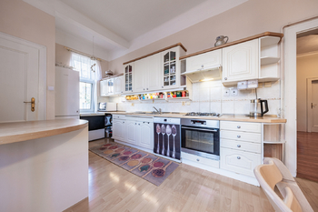 Prodej bytu 4+1 v osobním vlastnictví 151 m², Karlovy Vary