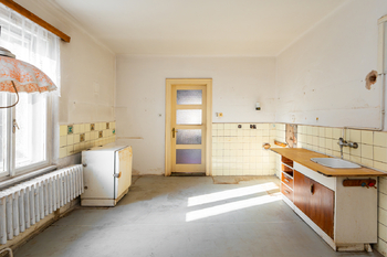 Kuchyň - Prodej domu 150 m², Veltrusy