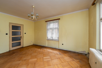 Pokoj 1 - Prodej domu 150 m², Veltrusy