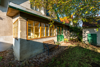 Pohled na verandu - Prodej domu 150 m², Veltrusy