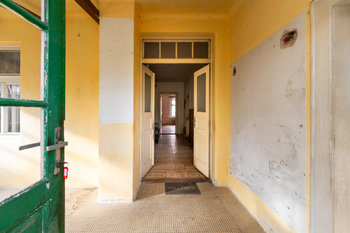 Vstup do domu - Prodej domu 150 m², Veltrusy