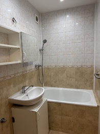 Pronájem bytu 2+kk v osobním vlastnictví 44 m², Praha 10 - Horní Měcholupy