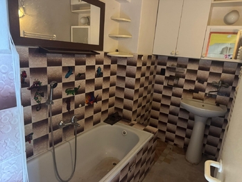Prodej domu 400 m², Roštění