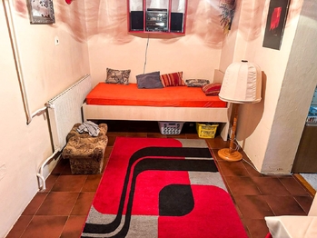 Prodej domu 400 m², Roštění
