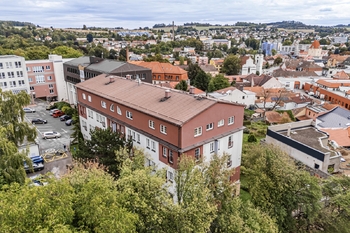 Budova. - Prodej bytu 2+kk v osobním vlastnictví 43 m², Pelhřimov