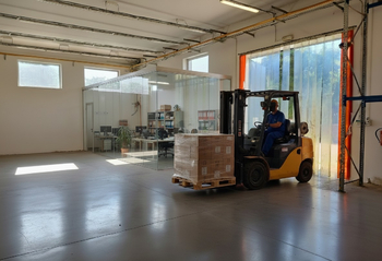 Provoz v hale. - Pronájem jiných prostor 950 m², Hluboká nad Vltavou