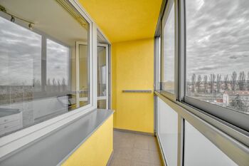 Lodžie se zasklením - Prodej bytu 3+1 v osobním vlastnictví 71 m², Poděbrady