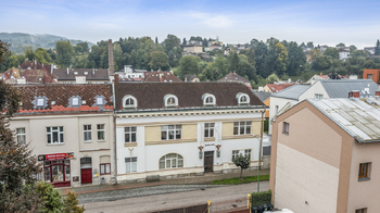 Prodej nájemního domu 400 m², Hronov