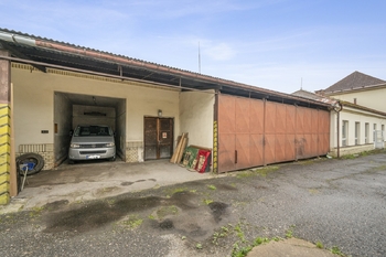 Prodej nájemního domu 400 m², Hronov