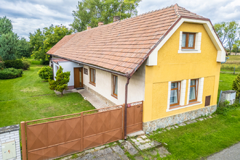 Prodej domu 97 m², Kněžičky