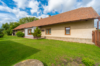 Prodej domu 97 m², Kněžičky