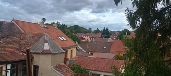 Výhled z okna - Pronájem bytu 1+kk v osobním vlastnictví 34 m², Příbram