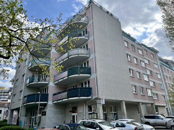 Pronájem bytu 2+kk v osobním vlastnictví 73 m², Praha 10 - Strašnice
