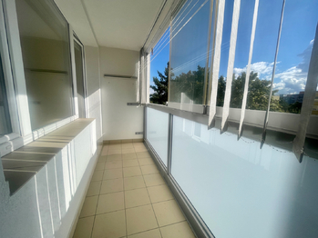 Prodej bytu 3+1 v osobním vlastnictví 78 m², Praha 4 - Háje