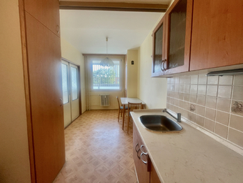 Prodej bytu 3+1 v osobním vlastnictví 78 m², Praha 4 - Háje