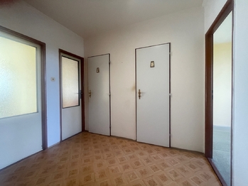 Prodej bytu 3+1 v osobním vlastnictví 78 m², Praha 4 - Háje