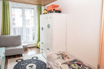 Pokoj - Prodej bytu 4+1 v osobním vlastnictví 81 m², Beroun