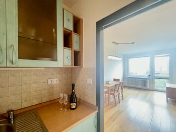 Pronájem bytu 2+kk v osobním vlastnictví 46 m², Praha 8 - Kobylisy