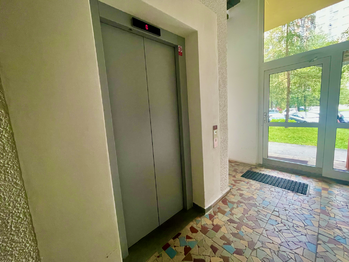 Pronájem bytu 2+kk v osobním vlastnictví 46 m², Praha 8 - Kobylisy