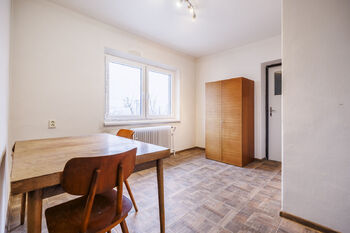 jídelna 2.NP - Pronájem domu 205 m², Nový Malín