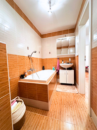 Pronájem bytu 1+kk v osobním vlastnictví 41 m², Klecany