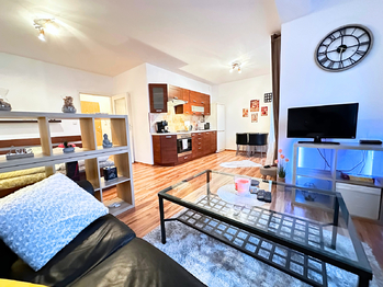 Pronájem bytu 1+kk v osobním vlastnictví 41 m², Klecany