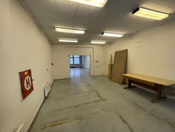 Prodej obchodních prostor 188 m², Vsetín
