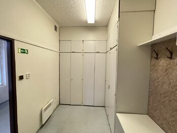 Prodej obchodních prostor 188 m², Vsetín