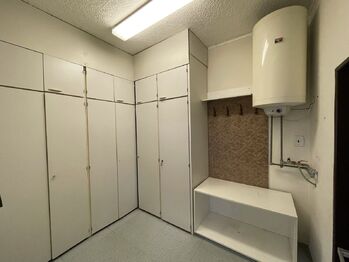 Prodej obchodních prostor 188 m², Vsetín