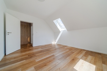 dětský pokoj 2 NP - Prodej domu 151 m², Lysice