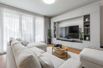 Prodej bytu 4+kk v osobním vlastnictví 114 m², Praha 8 - Čimice