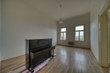 krajní pokoj - Prodej bytu 3+1 v osobním vlastnictví 115 m², Praha 5 - Smíchov
