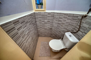 WC - Prodej bytu 3+1 v osobním vlastnictví 115 m², Praha 5 - Smíchov