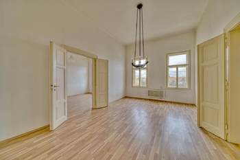 Prodej bytu 3+1 v osobním vlastnictví 115 m², Praha 5 - Smíchov