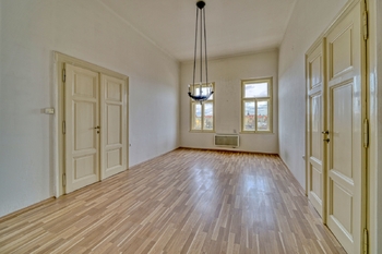 Prodej bytu 3+1 v osobním vlastnictví 115 m², Praha 5 - Smíchov