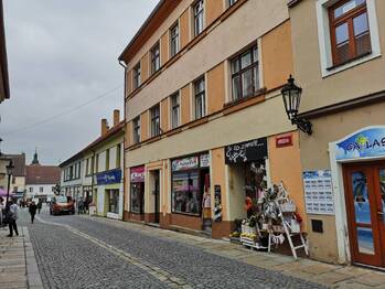 Pronájem obchodních prostor 76 m², Písek