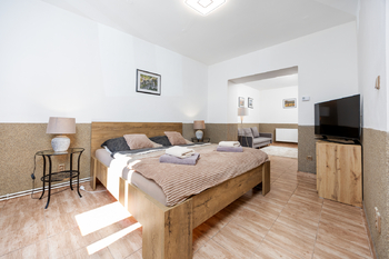 Prodej domu 336 m², Hřensko